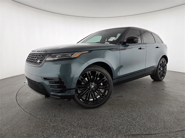 2026 Land Rover Range Rover Velar Dynamic SE's photo