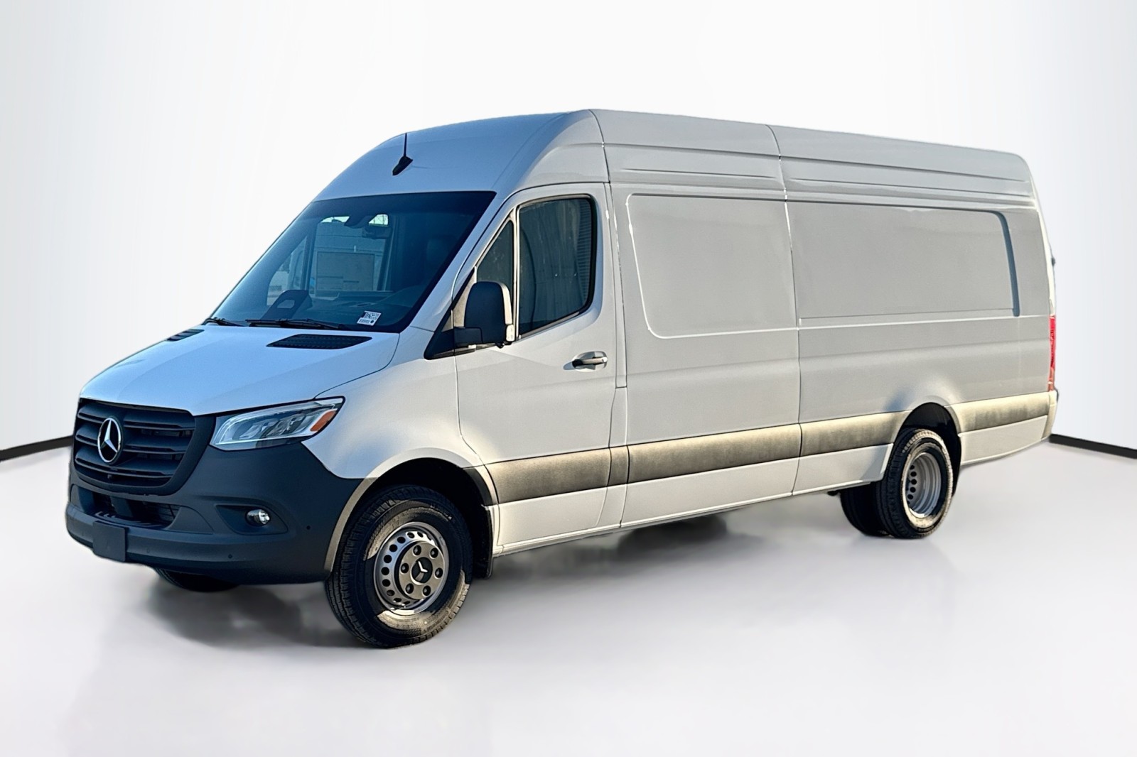2026 Mercedes-Benz Sprinter Cargo Van Base's photo