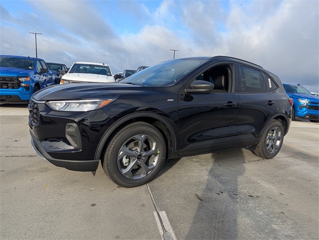 2026 Ford Escape ST-Line photo 4