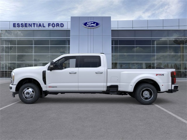 2025 Ford F-350 Platinum photo 3