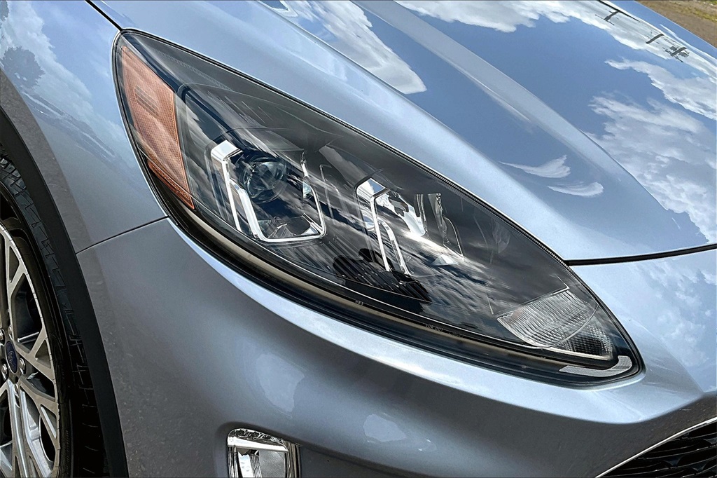 2022 Ford Escape SEL photo 29