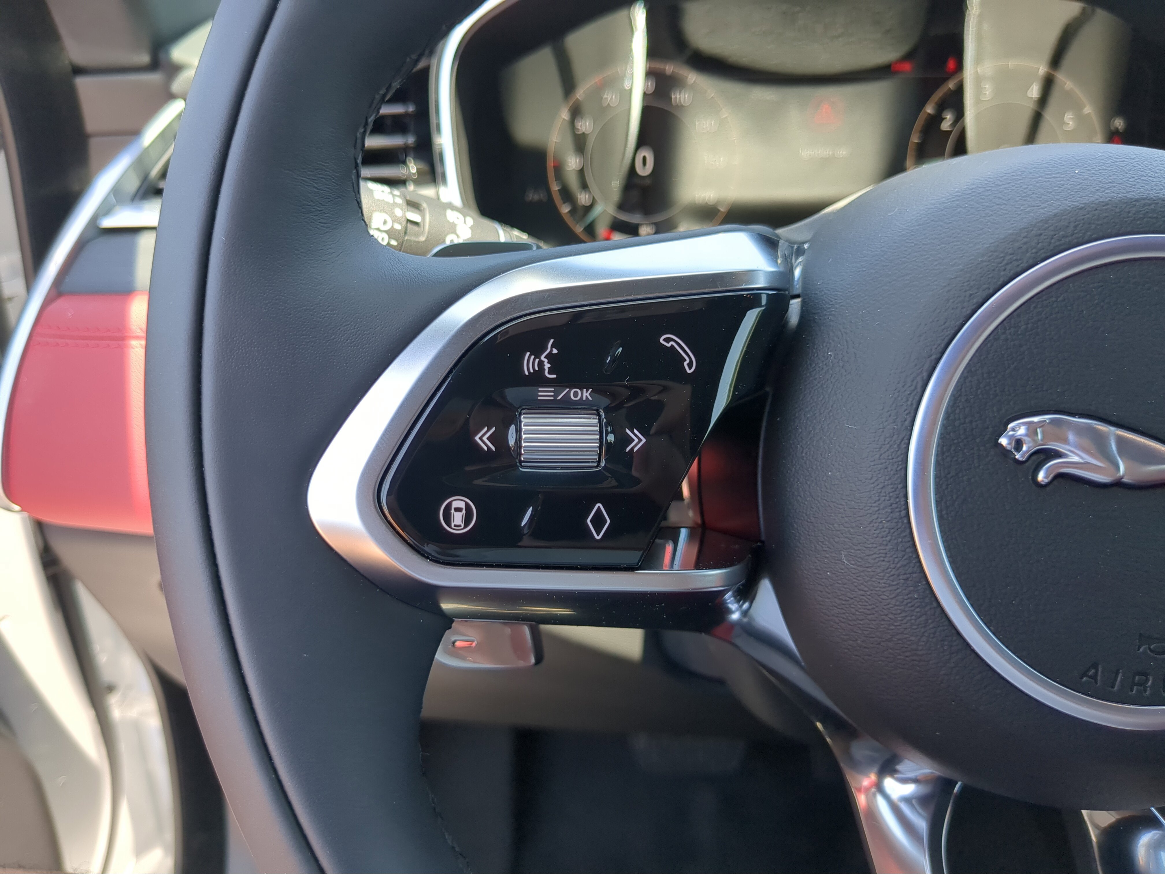 2026 Jaguar F-PACE P250 R-Dynamic S photo 15