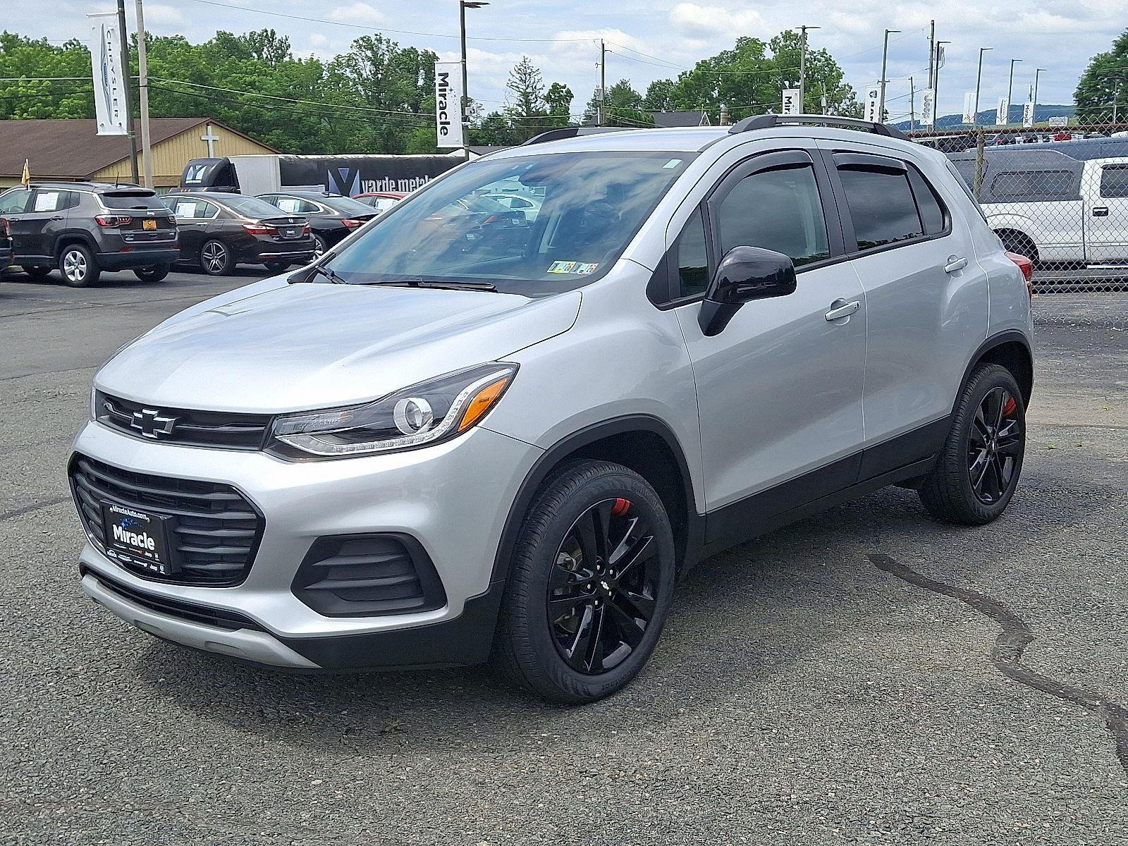 2022 Chevrolet Trax LT photo 3