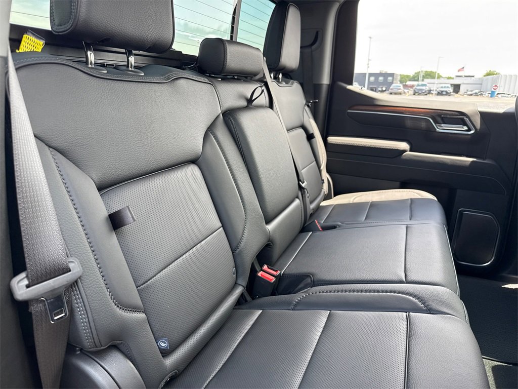 2025 Gmc Sierra Denali photo 36