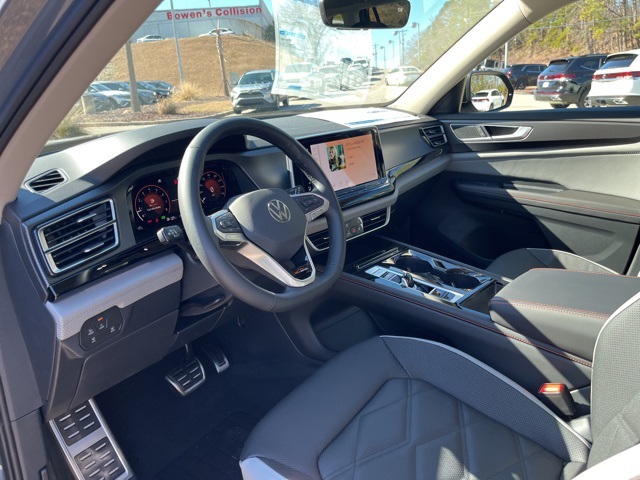 2025 Volkswagen Atlas Peak Edition SE photo 6