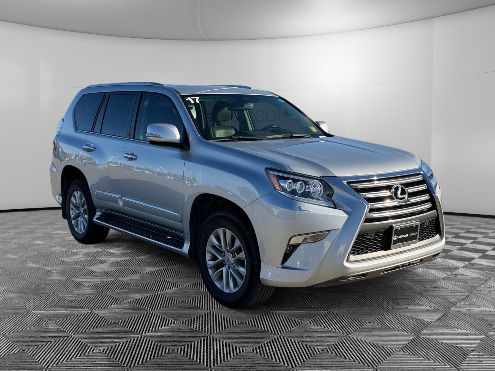 2017 Lexus GX Base's photo