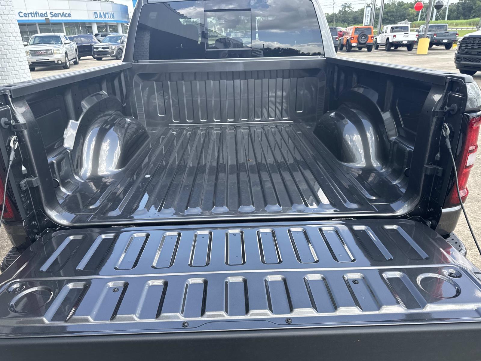 2025 Ram 1500 Big Horn photo 6