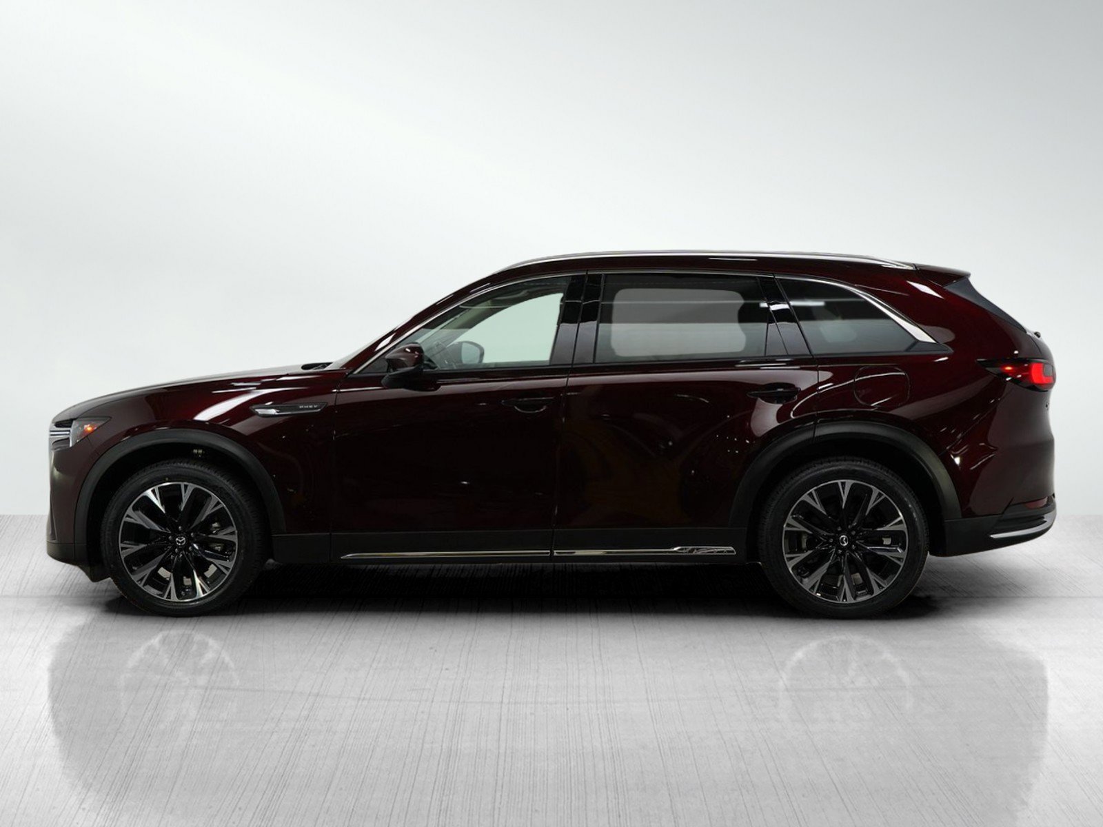 2024 Mazda CX-90 Premium photo 2