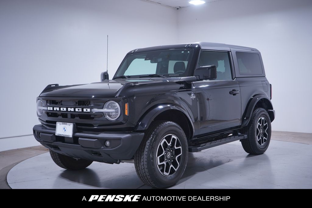 2023 Ford Bronco 2-Door Outer Banks's photo