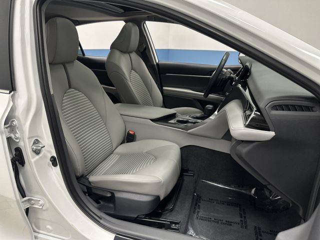 2023 Toyota Camry SE photo 26