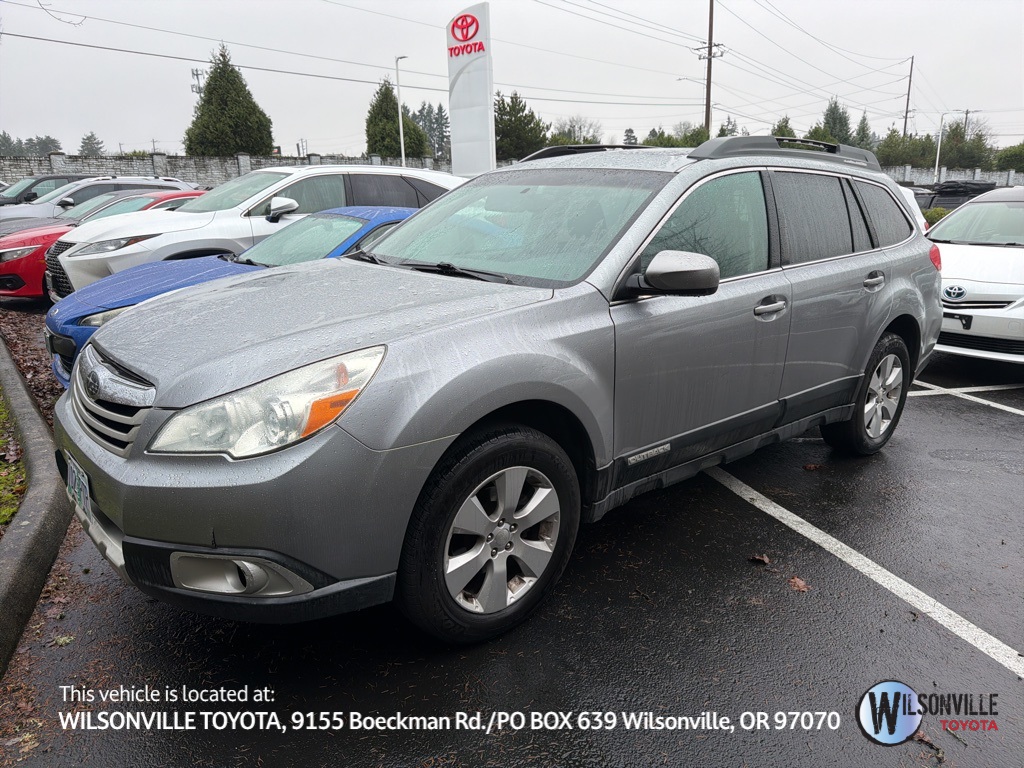 2011 Subaru Outback I Limited's photo