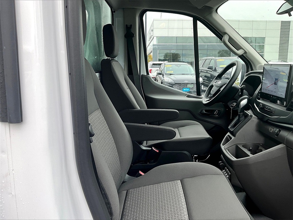 2025 Ford Transit photo 10