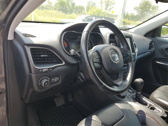 2019 Jeep Cherokee Trailhawk photo 12