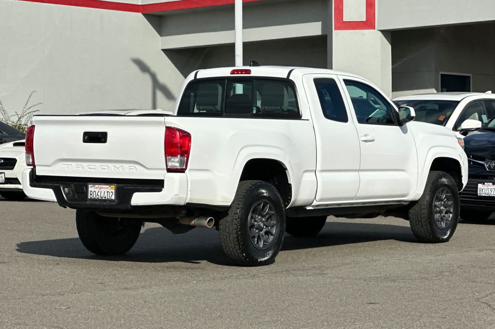 2017 Toyota Tacoma SR photo 2