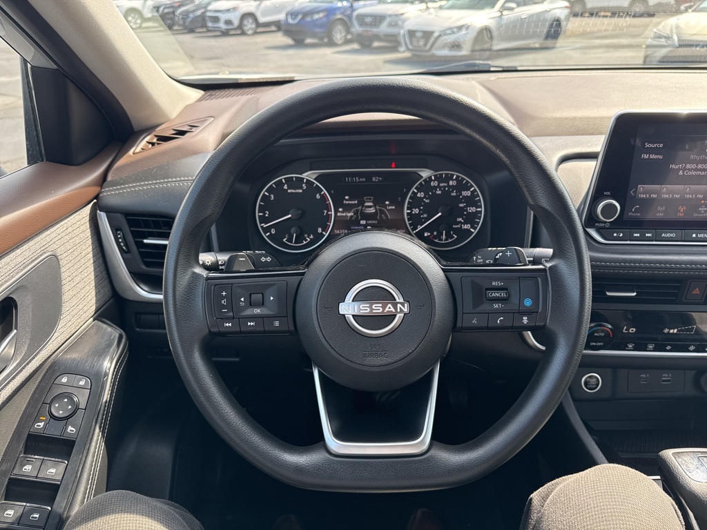 2023 Nissan Rogue SV photo 16