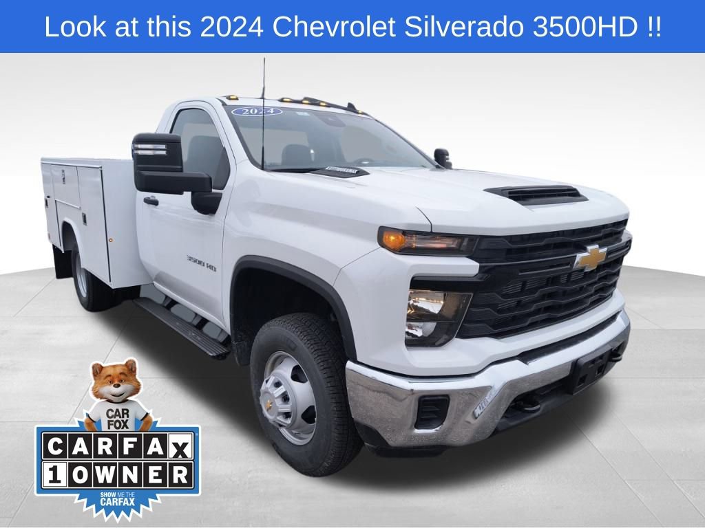 2024 Chevrolet Silverado 3500HD Work Truck's photo