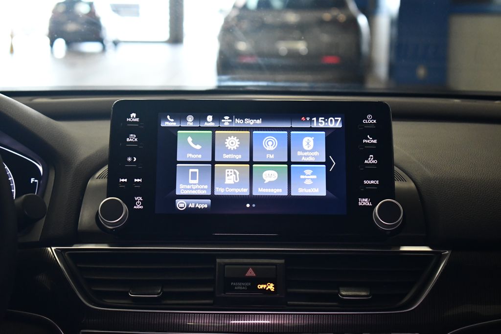 2022 Honda Accord Sport 2.0T photo 17