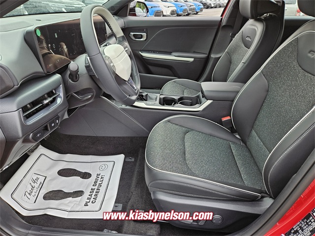 2025 Kia K4 GT-Line photo 5