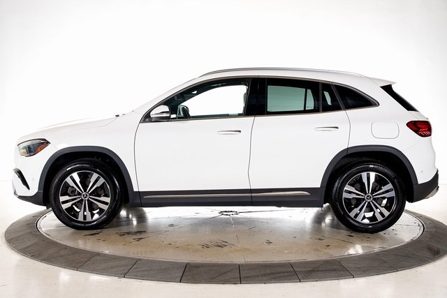 2024 Mercedes Benz GLA 250 photo 2