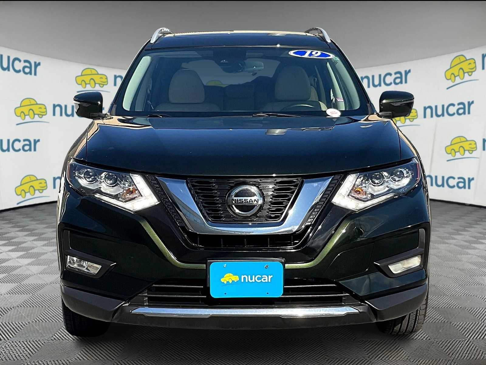 2019 Nissan Rogue SL photo 2
