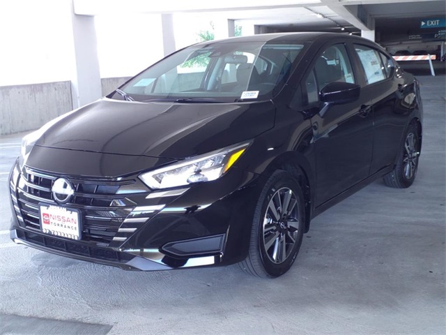 2025 Nissan Versa SV photo 3
