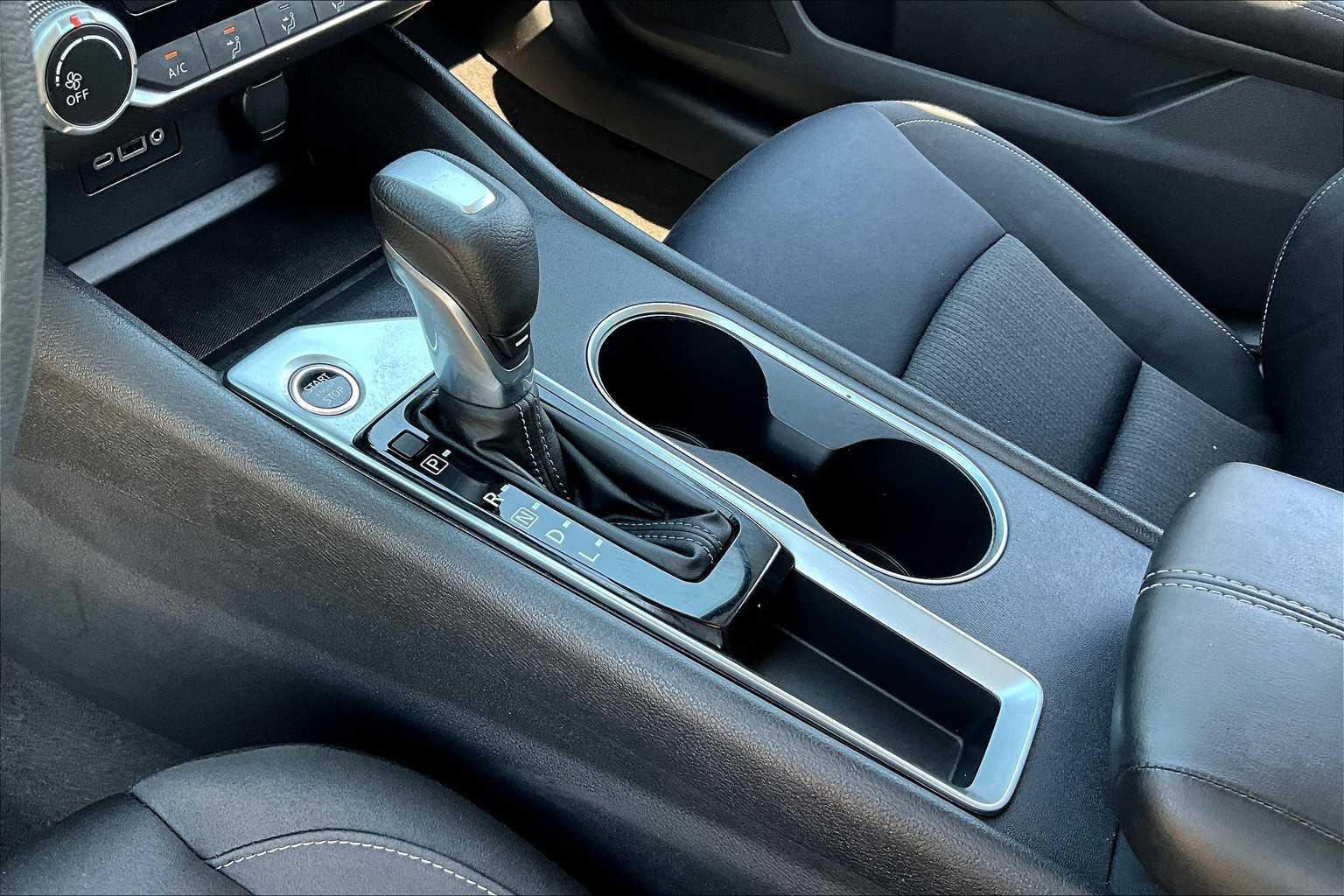 2022 Nissan Altima 2.5 SV photo 16