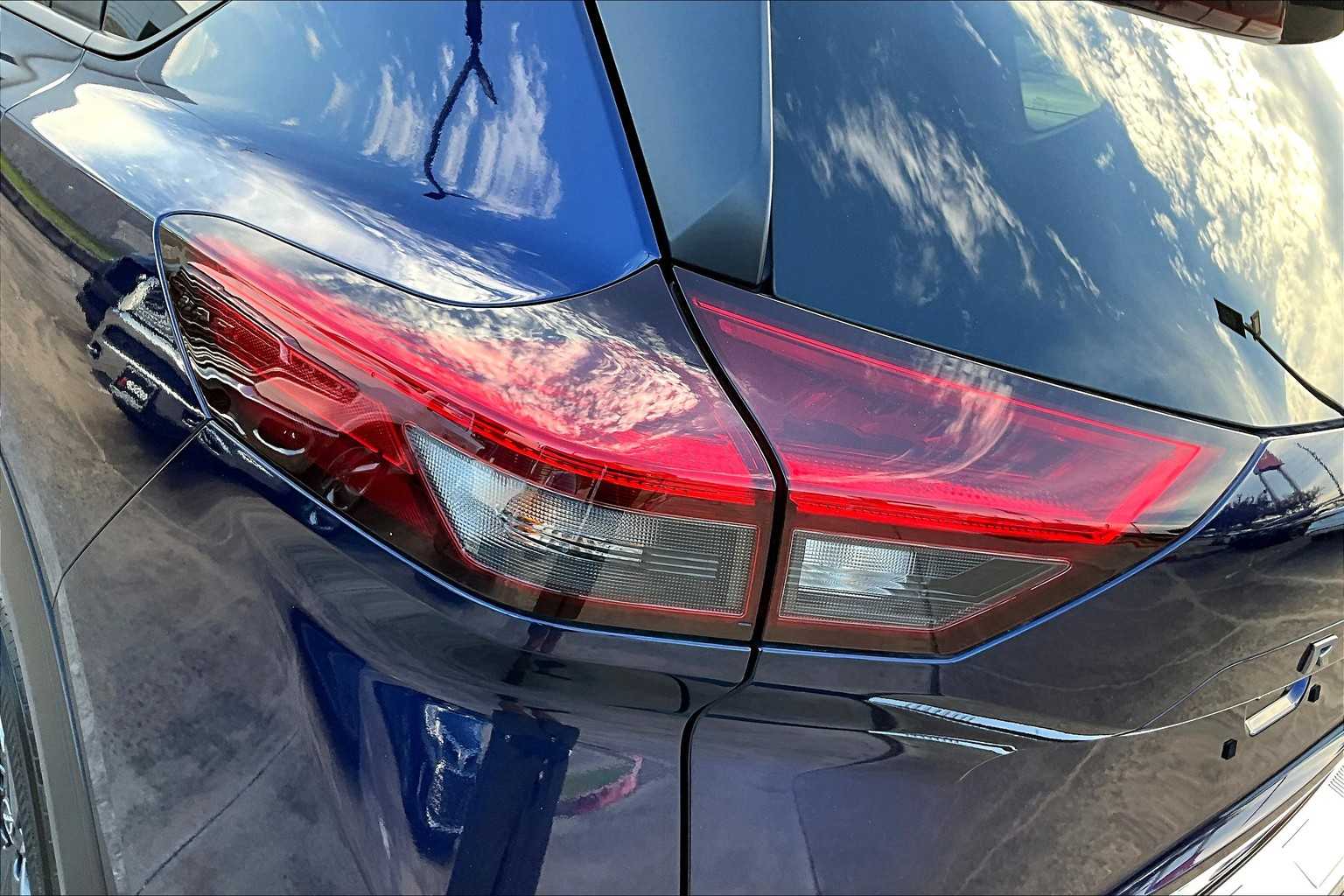 2024 Nissan Rogue SV photo 26