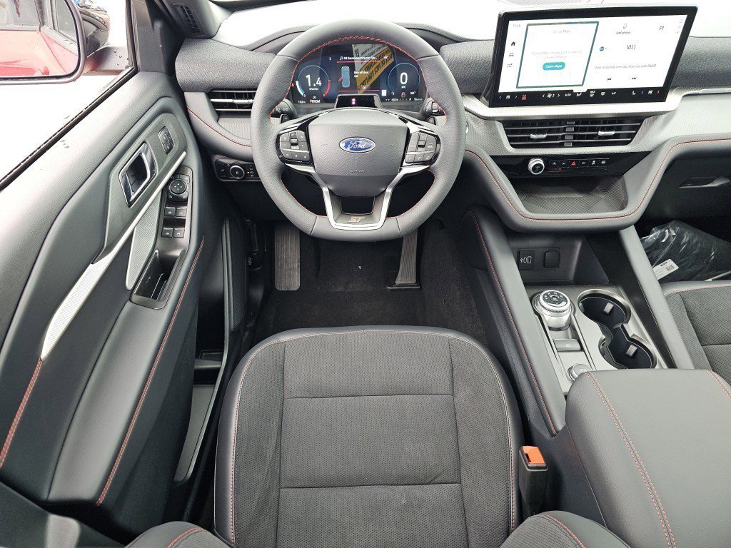 2026 Ford Explorer ST photo 4