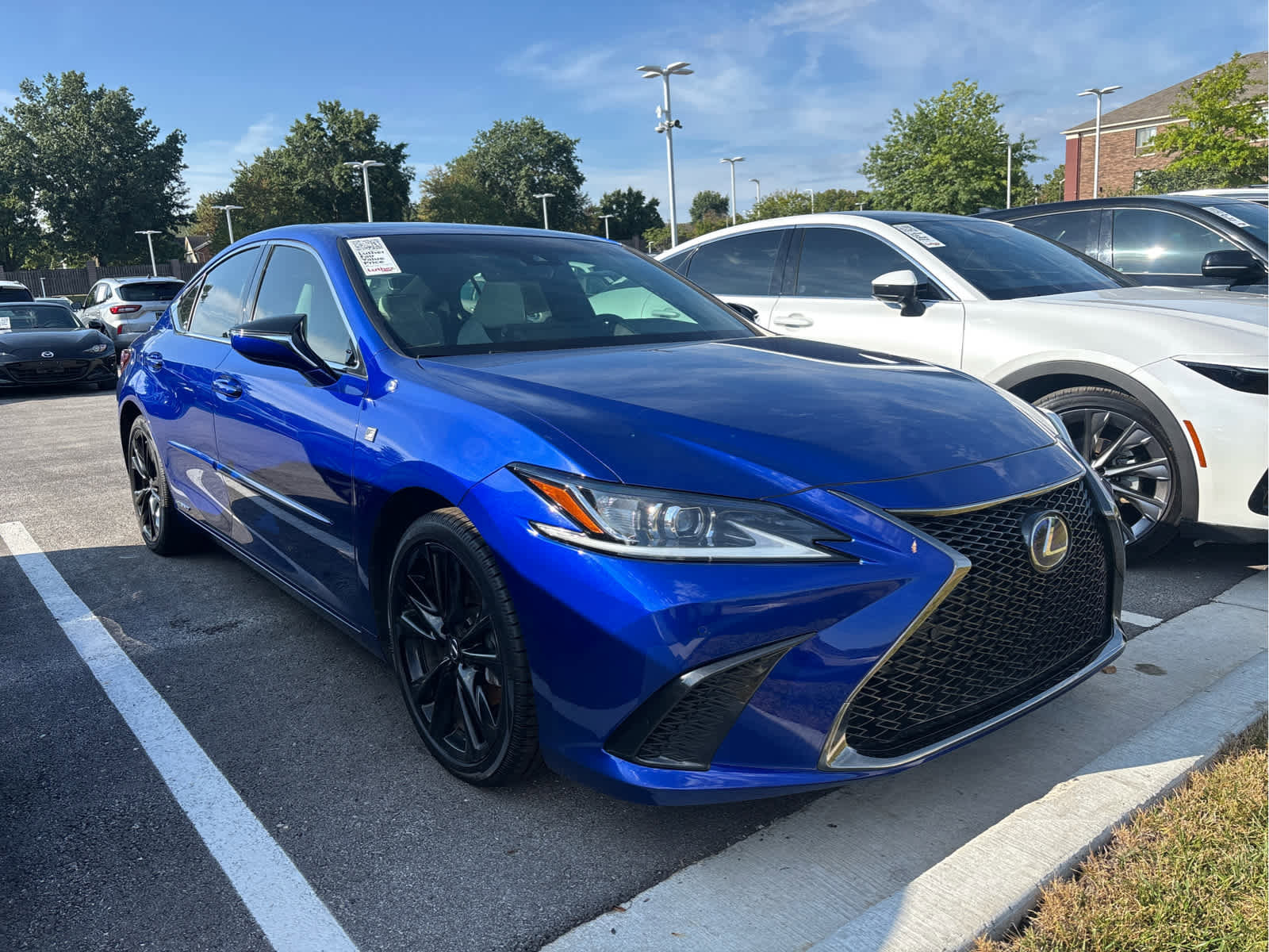 2022 Lexus ES Hybrid