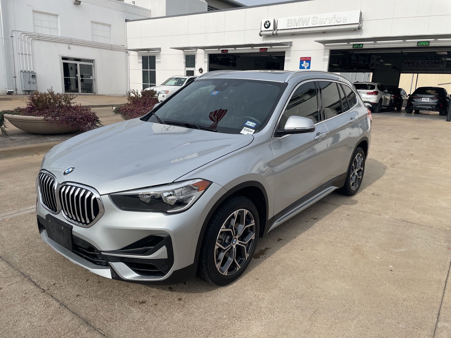 2021 BMW X1 28i's photo