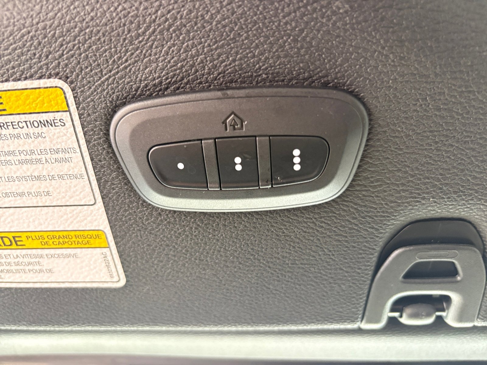 2021 Jeep Wrangler Unlimited Sahara photo 24