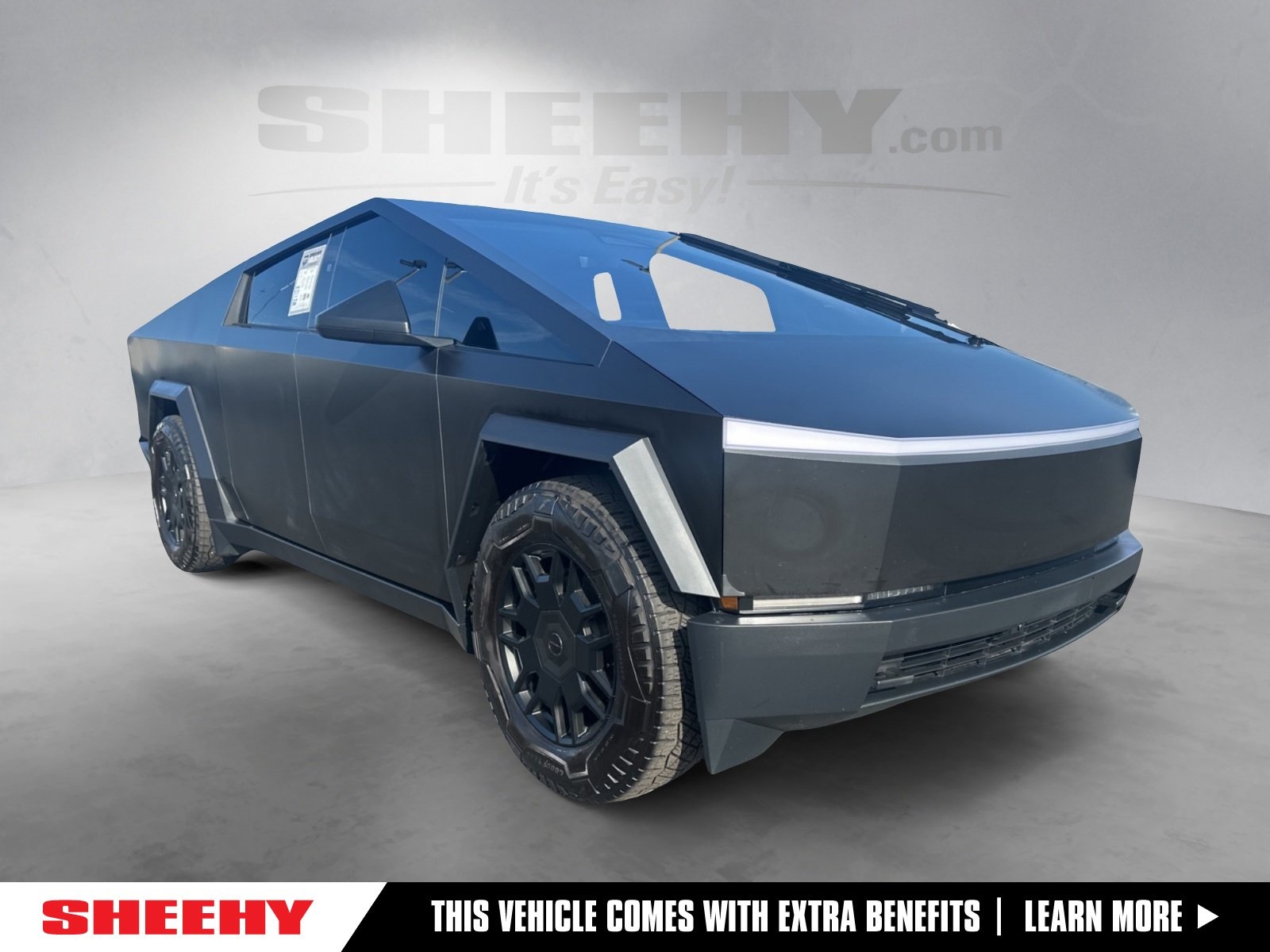 2024 Tesla Cybertruck Base's photo