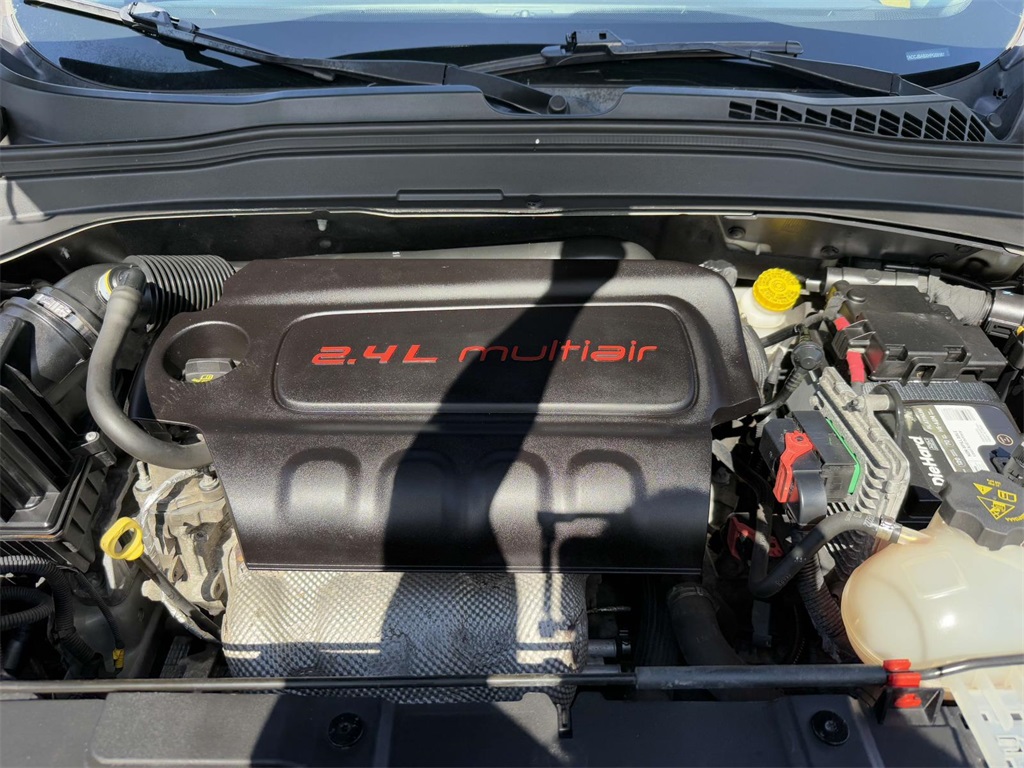2017 Jeep Renegade Sport photo 9