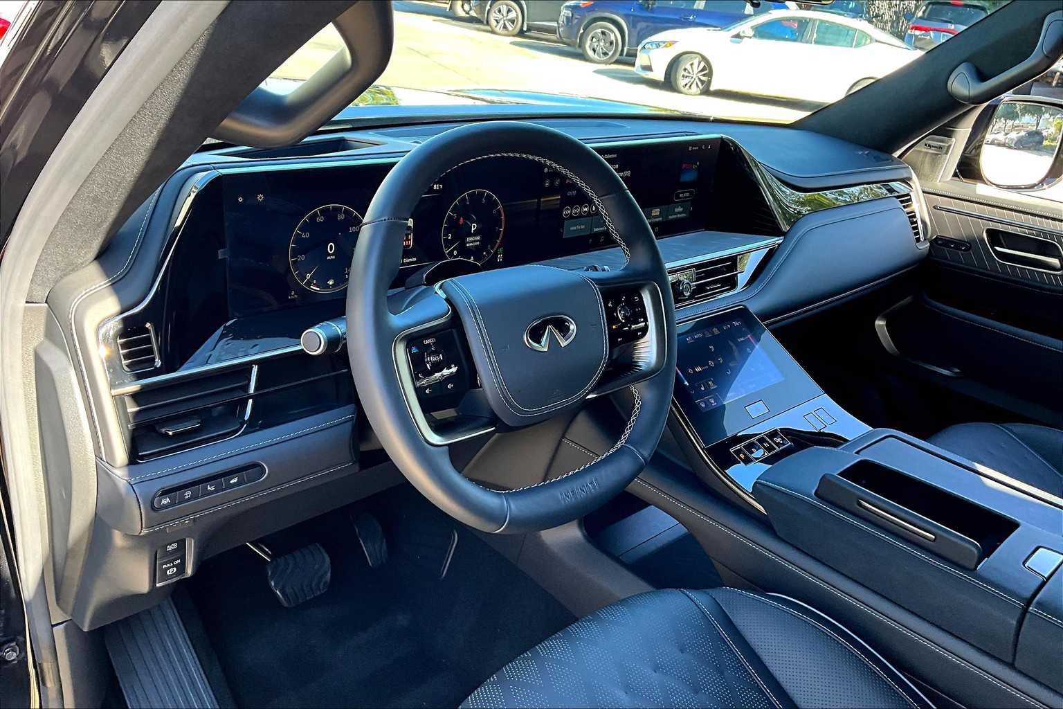 2025 Infiniti QX80 photo 14