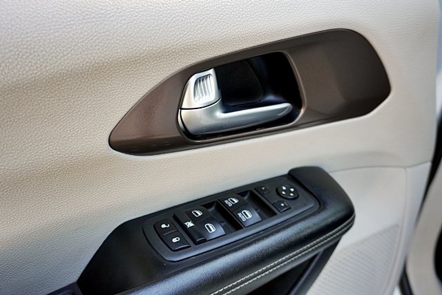 Certified Used 2022 White Chrysler LX image 22