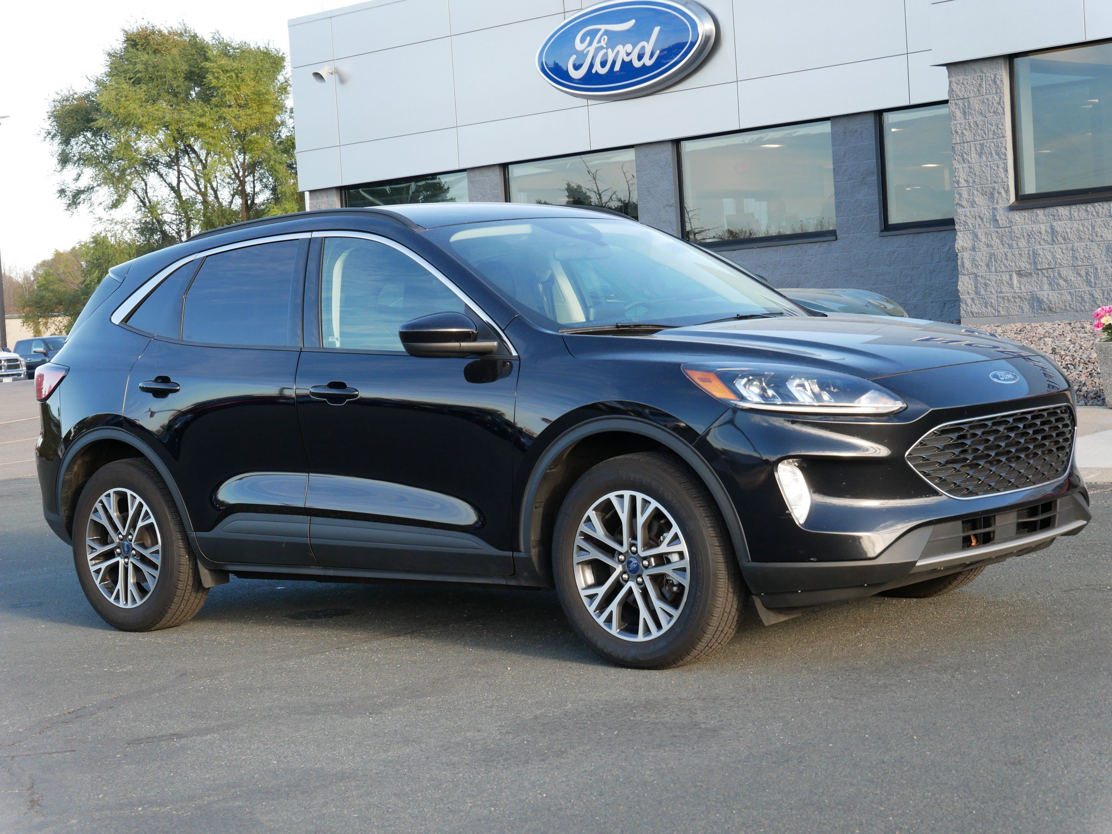 Used 2021 Ford Escape SEL with VIN 1FMCU9CZ3MUA40230 for sale in Northfield, Minnesota