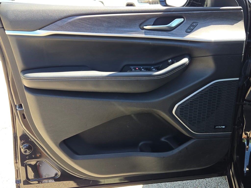 2022 Jeep Grand Cherokee Limited photo 23