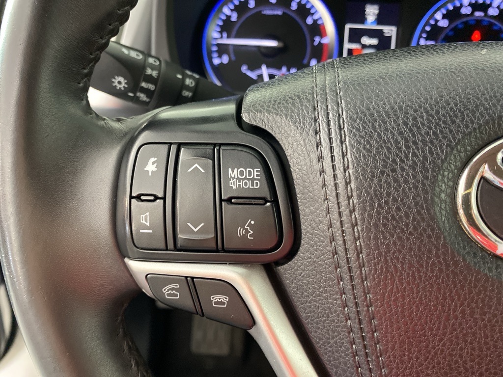 2016 Toyota Highlander Limited photo 27
