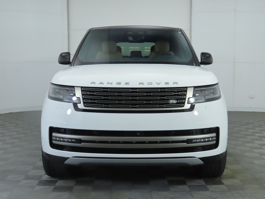 2025 Land Rover Range Rover SE photo 2