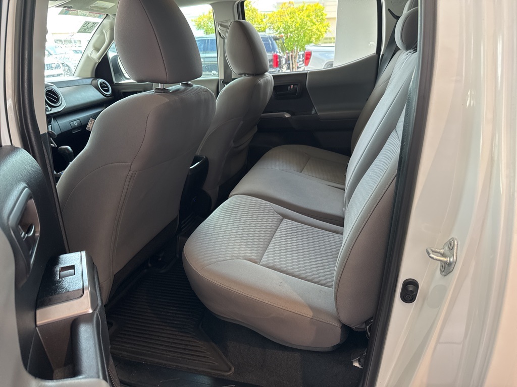 2023 Toyota Tacoma SR5 photo 3