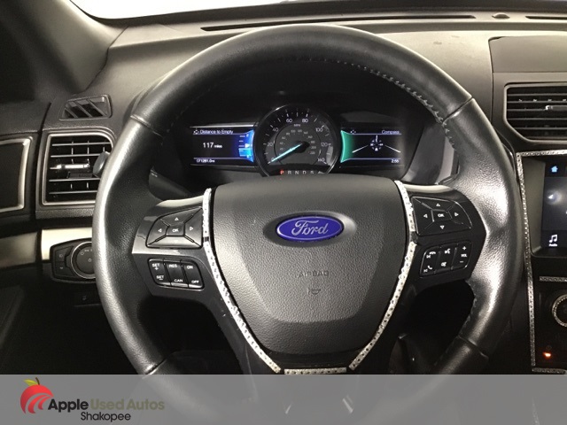 2018 Ford Explorer XLT photo 11