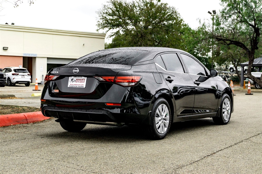 2025 Nissan Sentra S photo 4