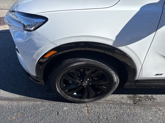 2026 Buick Encore GX Sport Touring photo 4