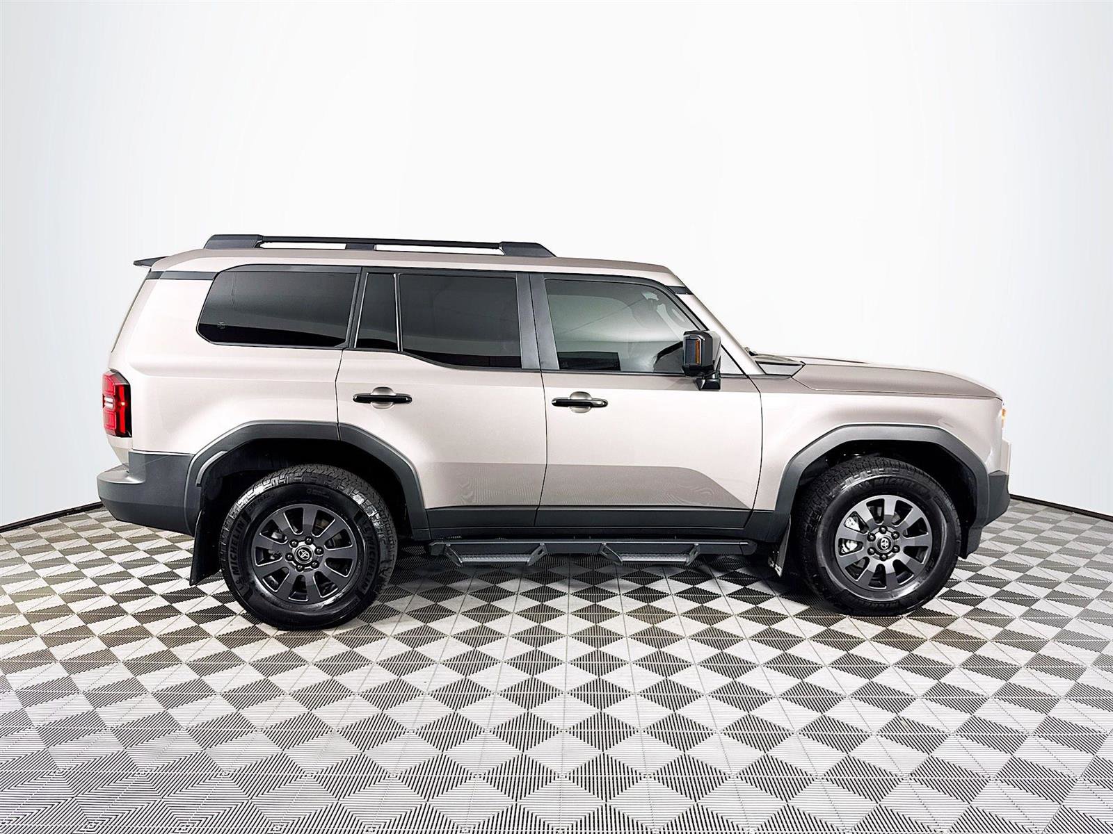 2024 Toyota Land Cruiser Base photo 4