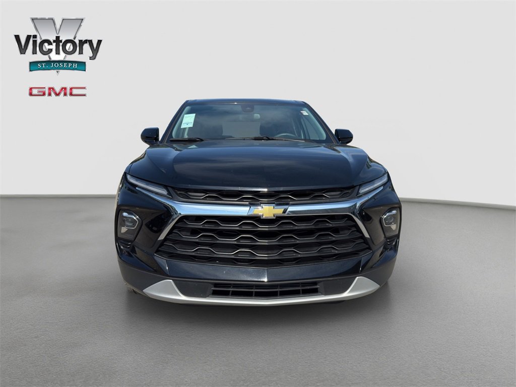 2023 Chevrolet Blazer 2LT photo 3