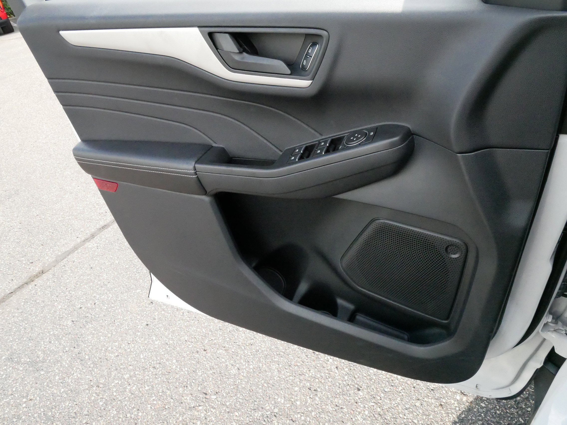 2022 Ford Escape SE photo 26