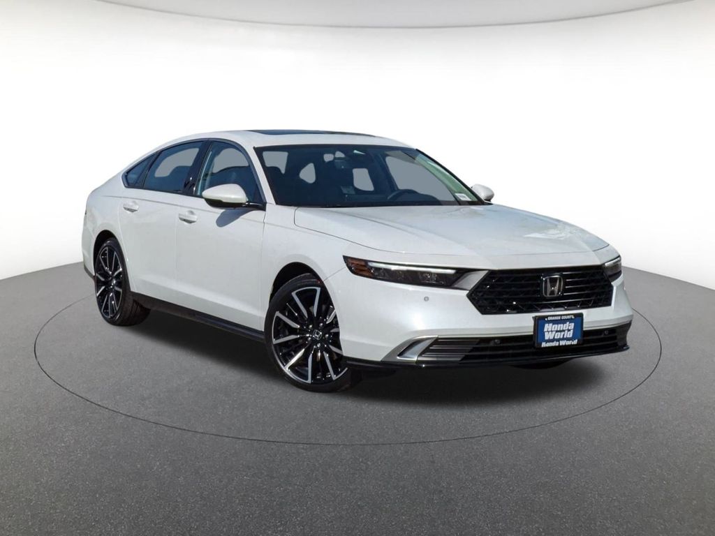 2025 Honda Accord Hybrid Touring's photo