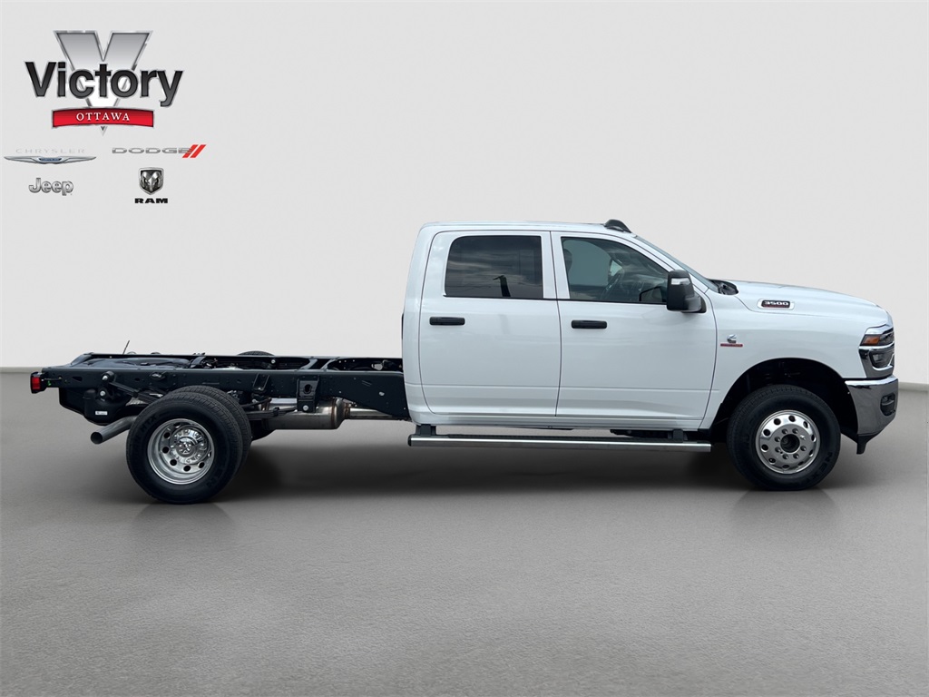 2025 Ram 3500 Tradesman photo 7
