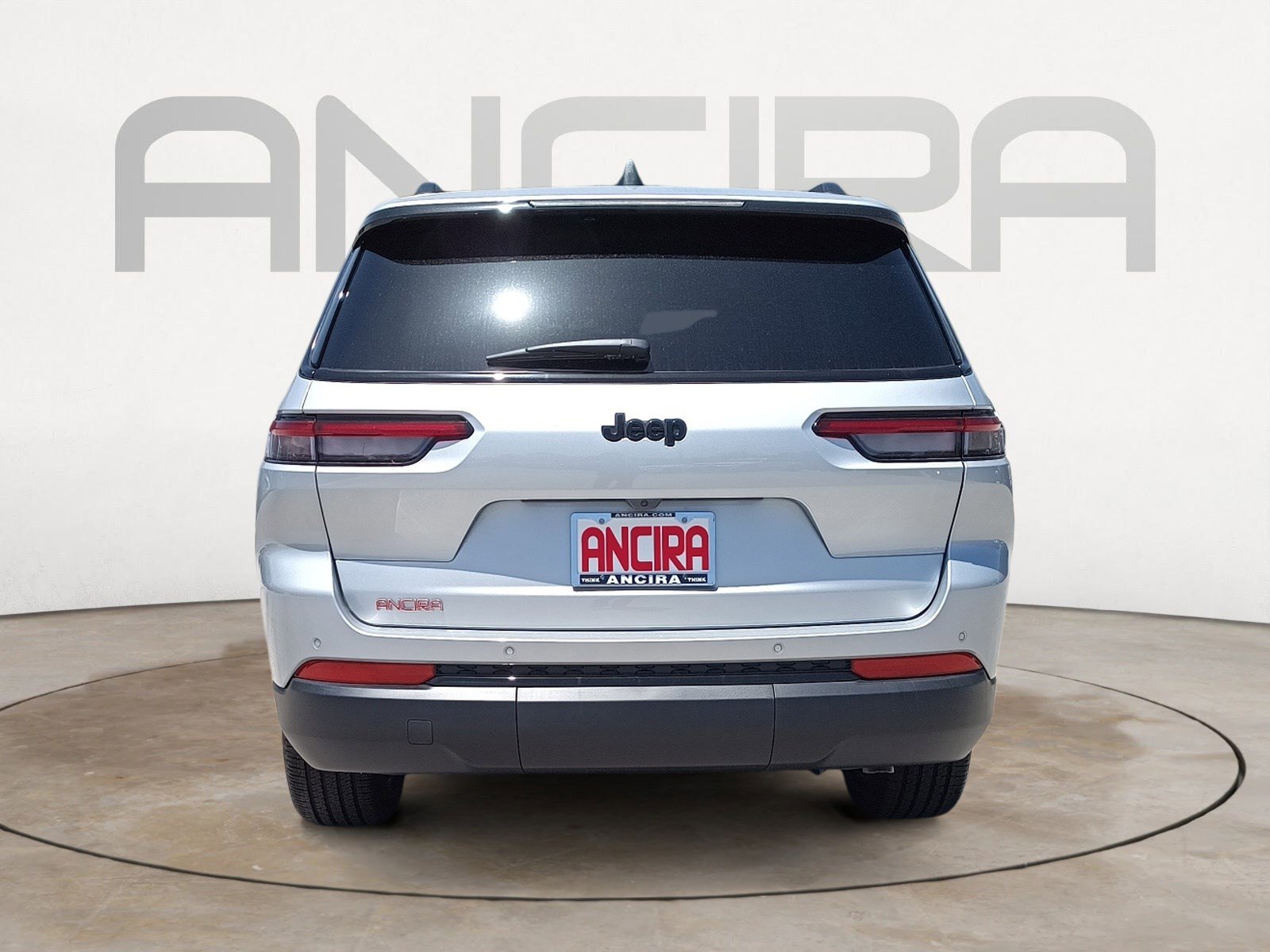 2025 Jeep Grand Cherokee Laredo Altitude photo 5