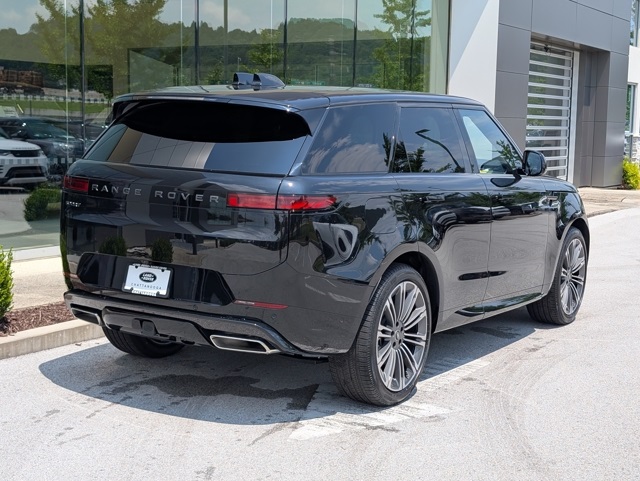 2025 Land Rover Range Rover Sport SE photo 7